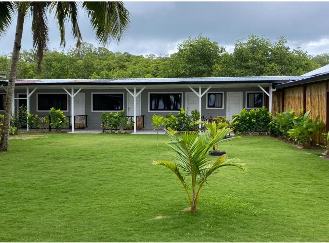 Nasara Resort Mentawai 투아페잣 외부 사진